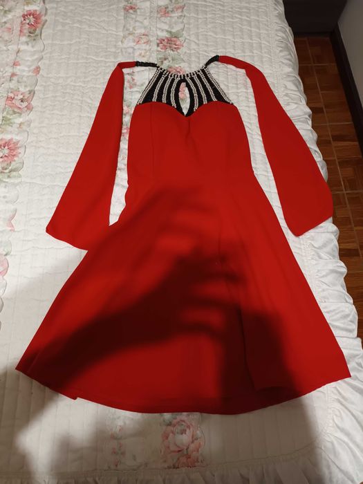 Vestido curto vermelho
