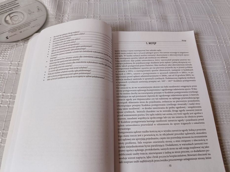 Mediacja i sądownictwo polubowne z płytą CD