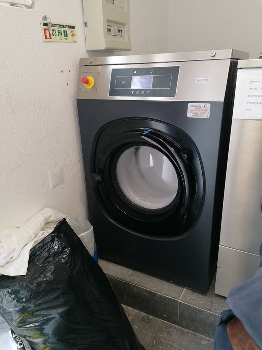 Máquina de lavar roupa industrial 20kg lares e hospitais self service