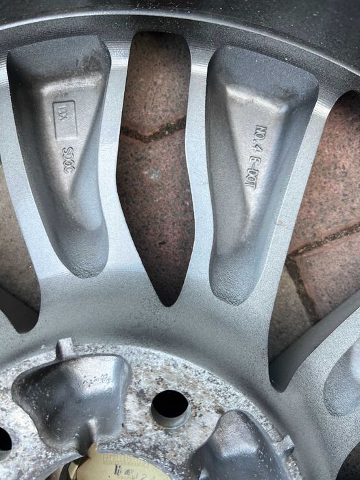 Диски KIA R18 7.5J PCD 5x114.3 ET46 DIA67.1