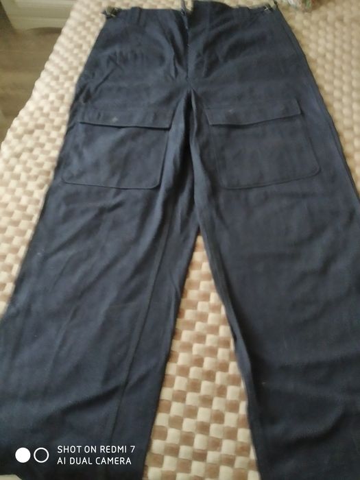 Продам штаны рабочие , в хорошем состоянии и хорошего качества. 50/5