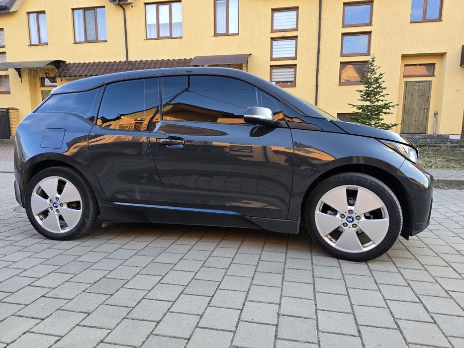 Продаю BMW I3 elektro