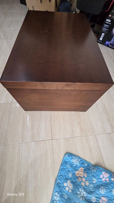 Arca enxoval em madeira maciça de castanho