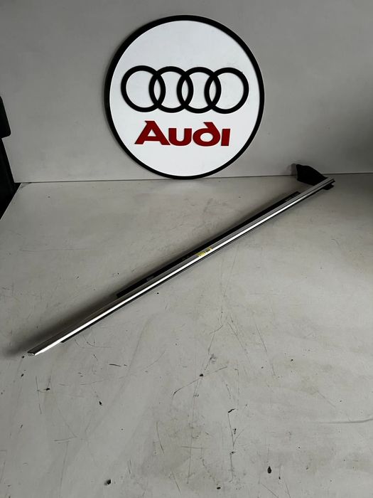 AUDI A6 C7 LISTWA ZGARNIAJĄCA DRZWI PRZÓD 4G0853284
