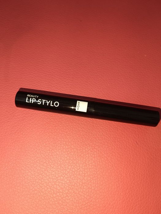 Червона помада + подарунок