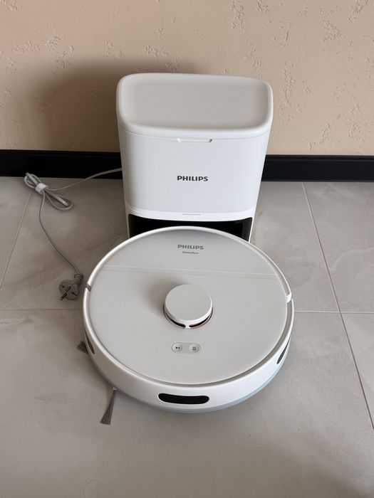 Продам миючий робот пилесос Philips