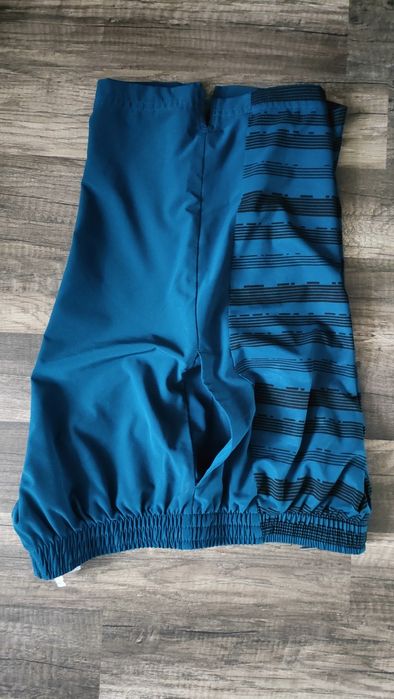 świetne treningowe spodenki Adidas jak nowe 176
