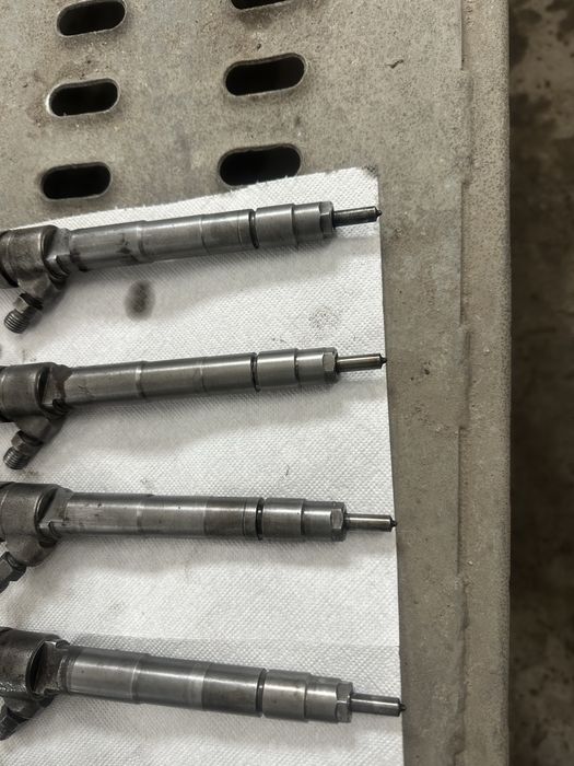 Продам ПІД ВІДНОВЛЕННЯ форсунки Bosch для двигуна cummins камінс 2.8