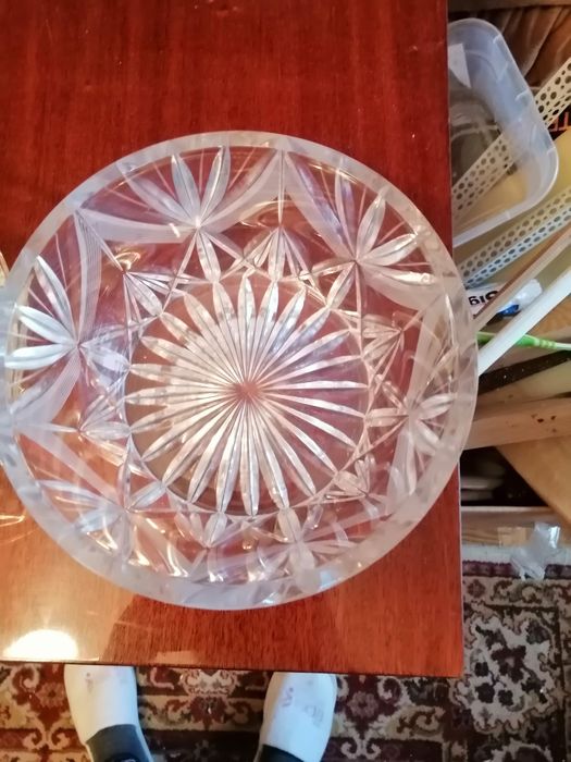 Продам хрустальные салатницы