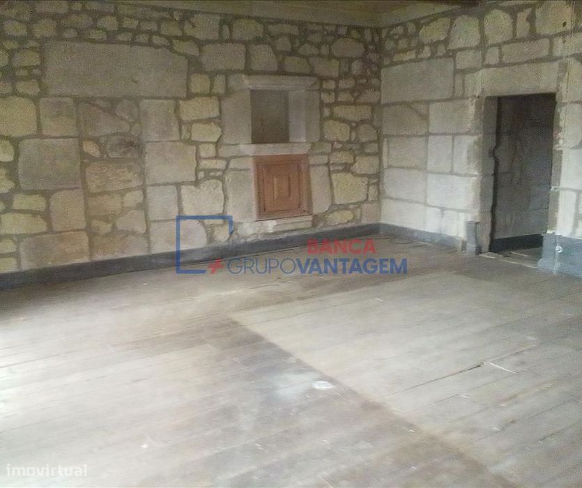 Propriedade Rústica, Moradia + Terreno, Centro De Tarouca