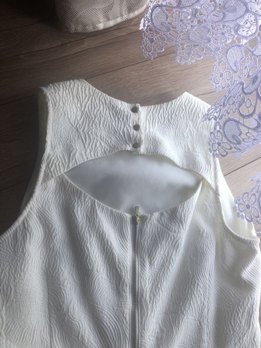 Sprzedam elegancką sukienkę