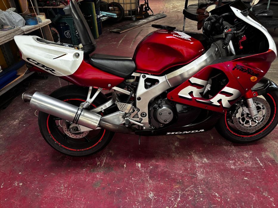 Honda CBR900 RR Fireblade