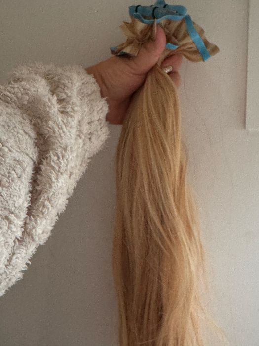 Cabelo loiro brasileiro na fita