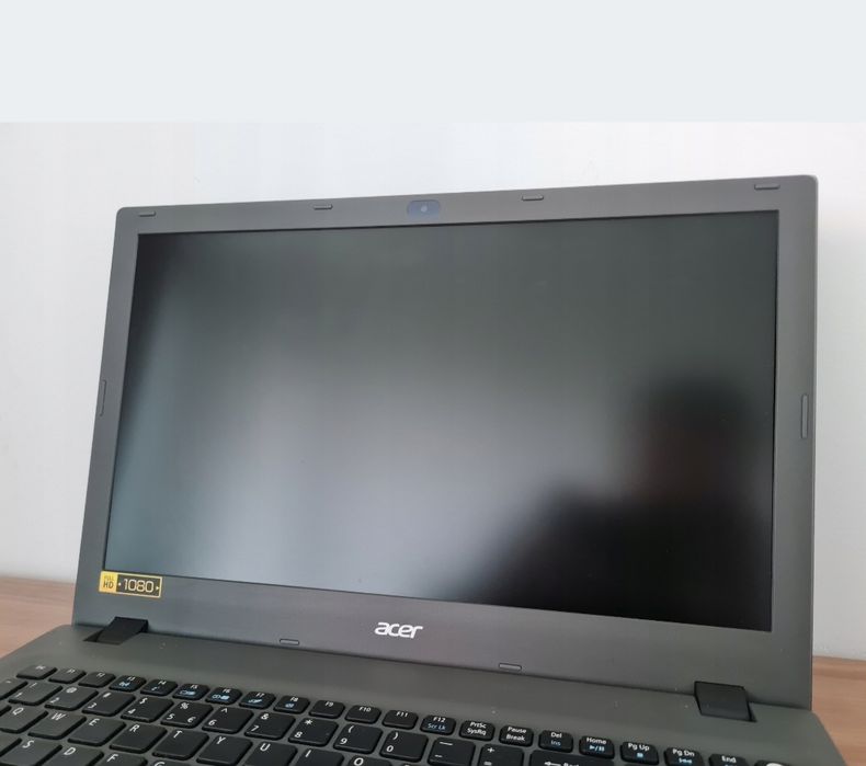 Acer Aspire E5-574 15,6" FULLHD i5-6200U 8GB/500GB