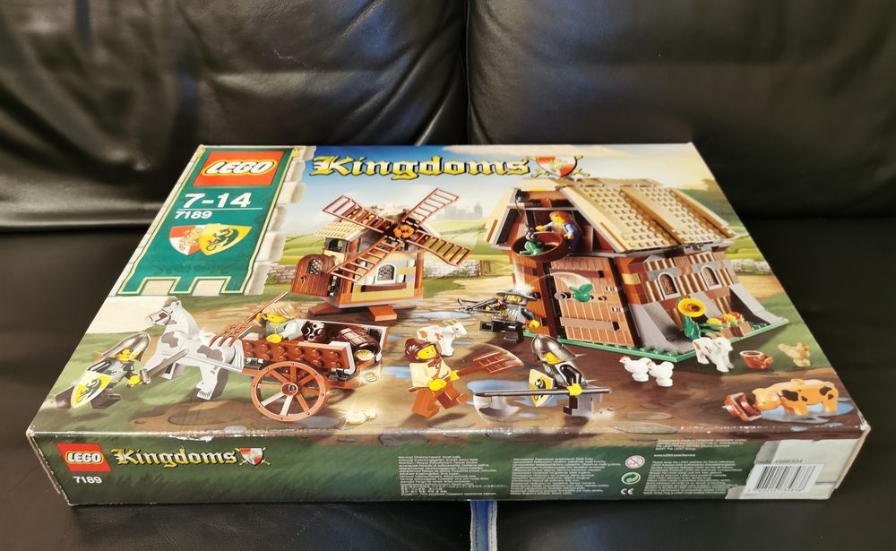 Lego Castle 7189 - Mill Village Raid