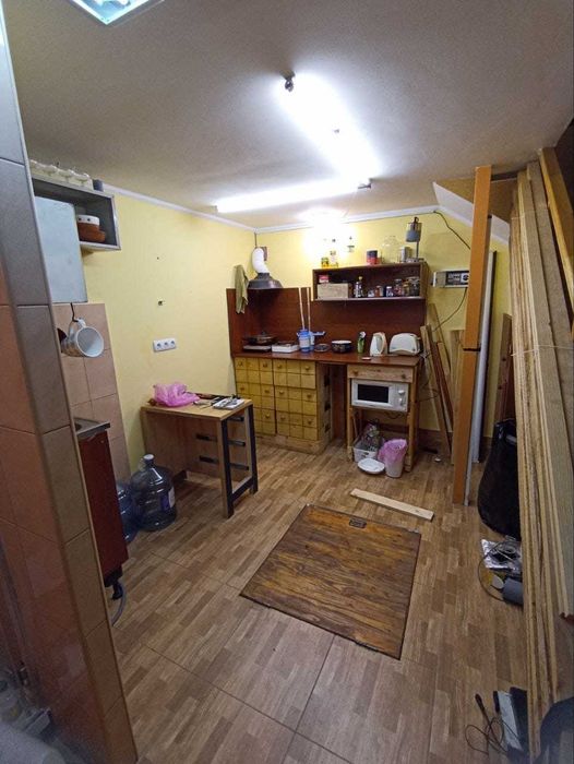 продаж приміщення з ремонтом 36м в гаражному коперативі Новий Львів