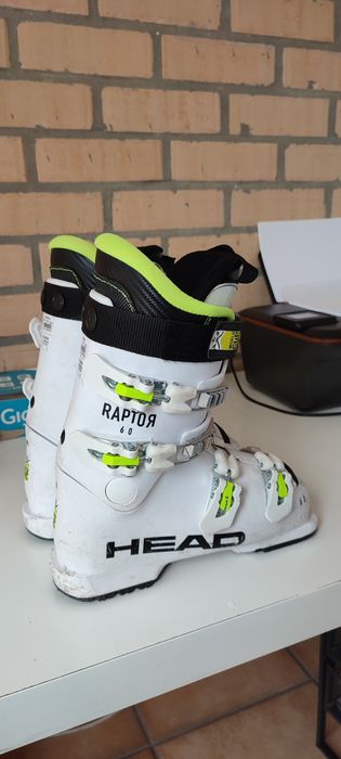 Vendo botas de ski em muito bom estado número 23,5 serve do 33 ao 36