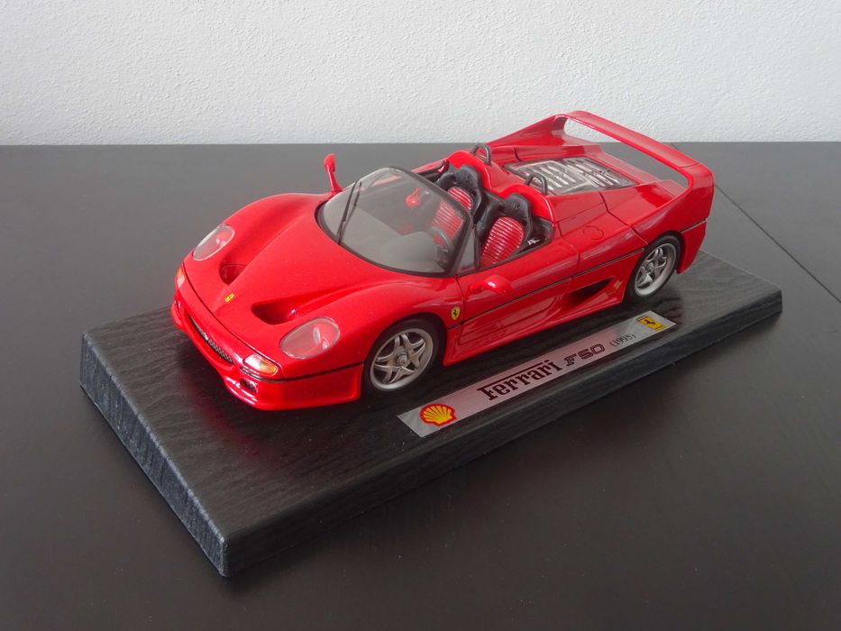 1:18 Maisto Ferrari F50