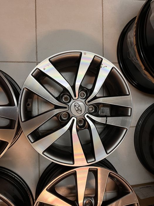 Jantes 16” 5x114.3 originais Hyundai I30 mazda kia