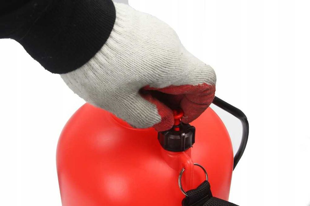 OPRYSKIWACZ spryskiwacz ręczny 5L Z KOŁNIERZEM