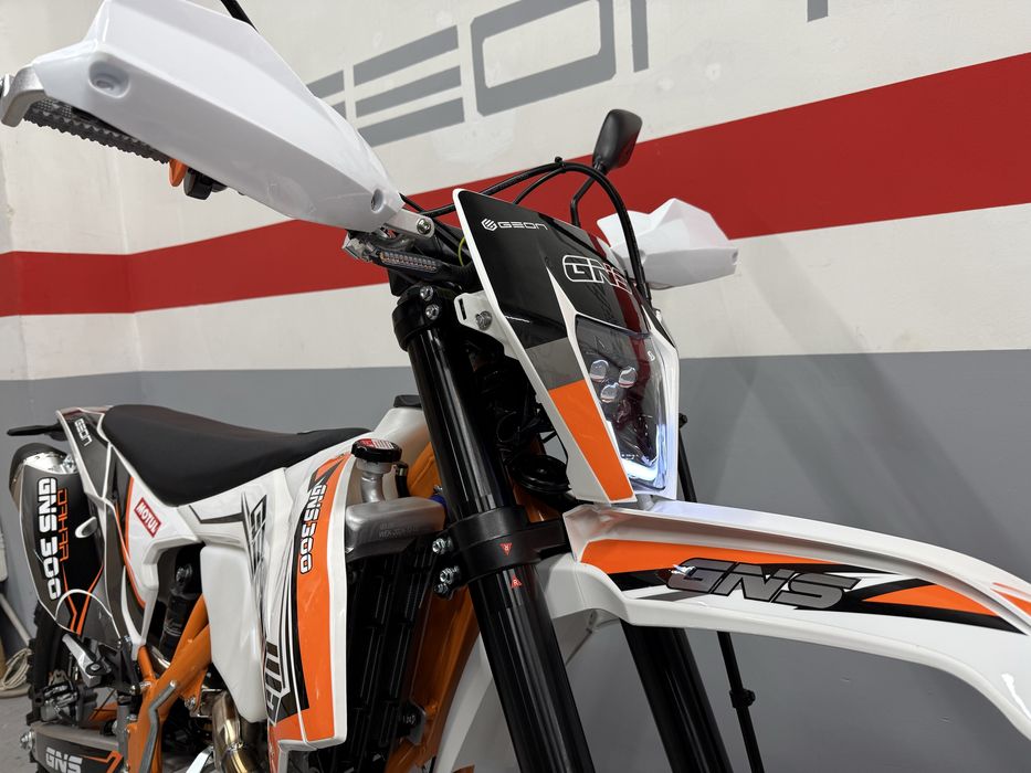 Ендуро GEON Dakar GNS 300 NB