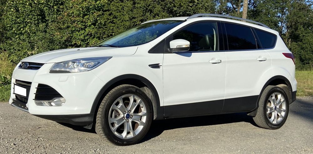 Ford Kuga 2.0TDCi 150KM Manual 4x4 Kamera KeyLes Xenon LED SONY Klimatronik Temp