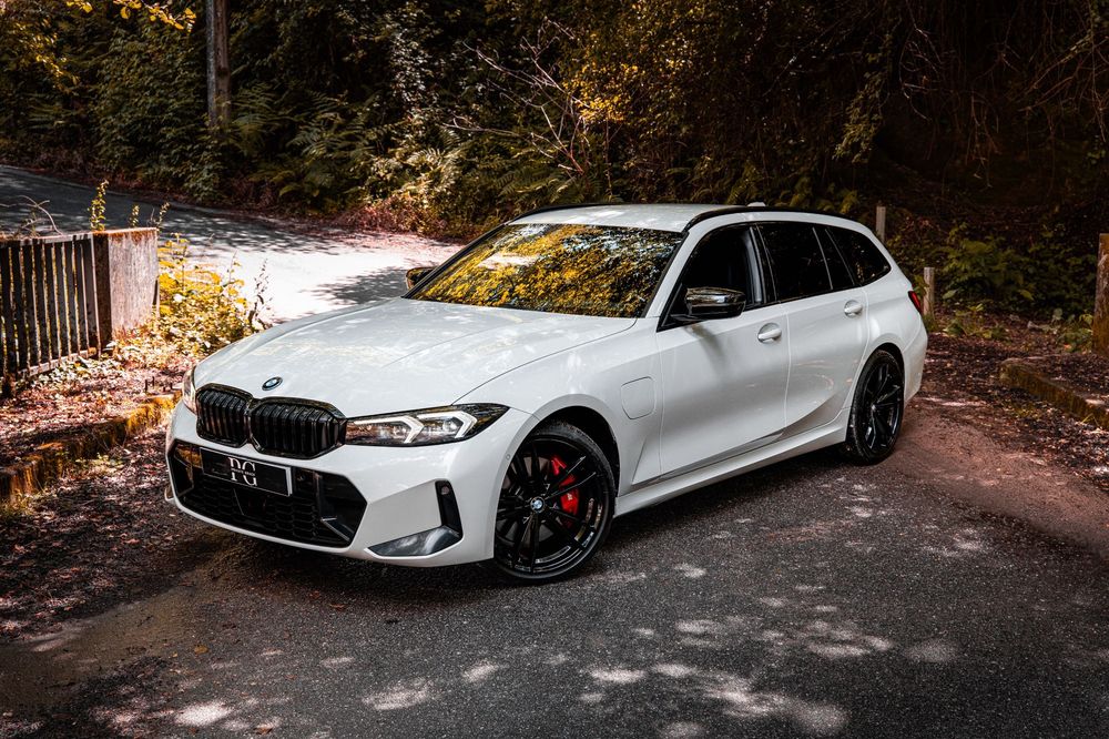 BMW 330e Touring Pack M 2022 Full Extras Histórico BMW 292cv