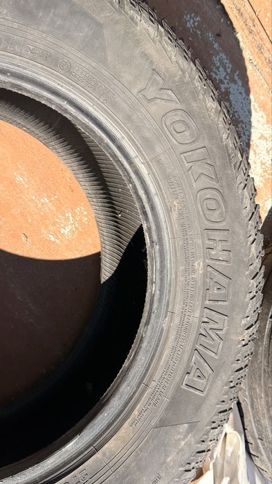 Шини 275/65 R17 комплект Yokohama 5-6+
