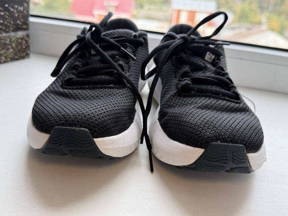 кросівки Under Armour Charged Surge 4