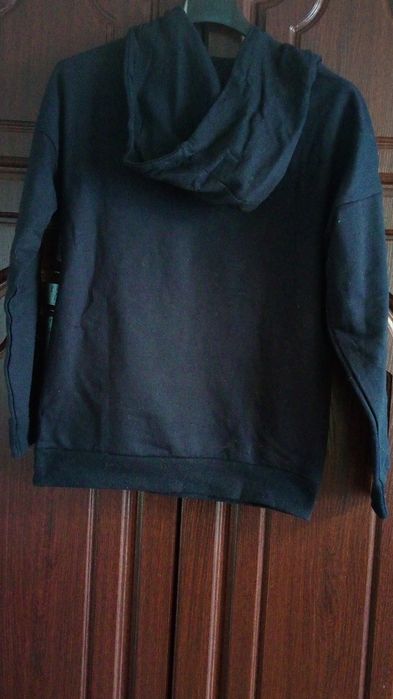 72*Nowa bluza z kapturem dla chłopca rozmiar 146/152