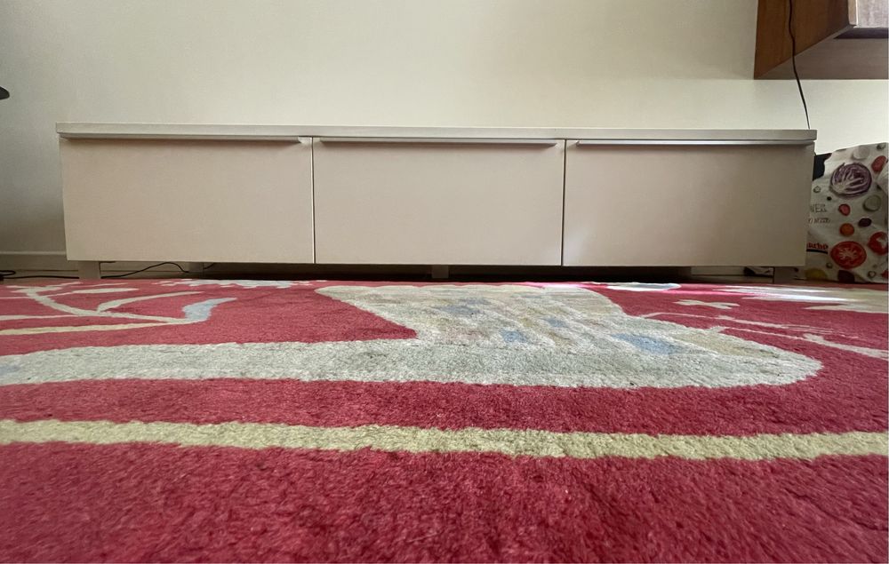 Móvel braco com tres gavetas grandes