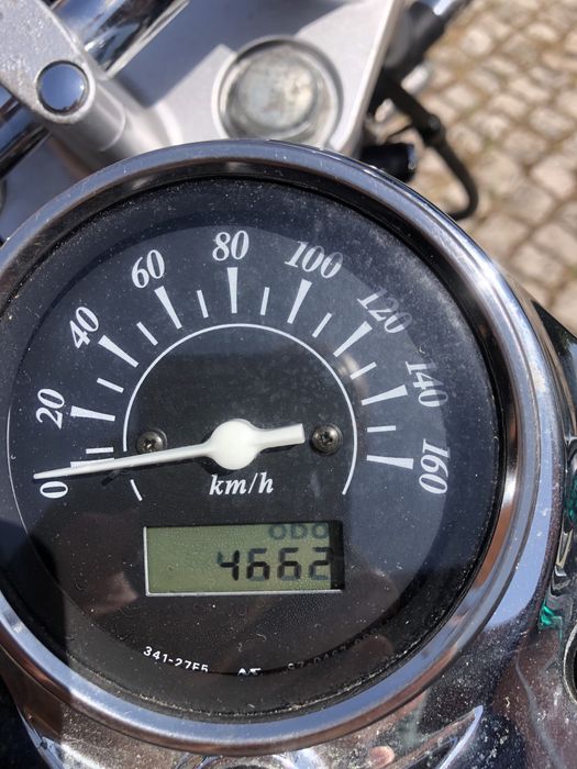 Moto Suzuki intruder 250
