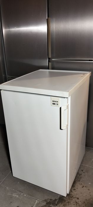 Sprzedam zamrażarkę Bosch