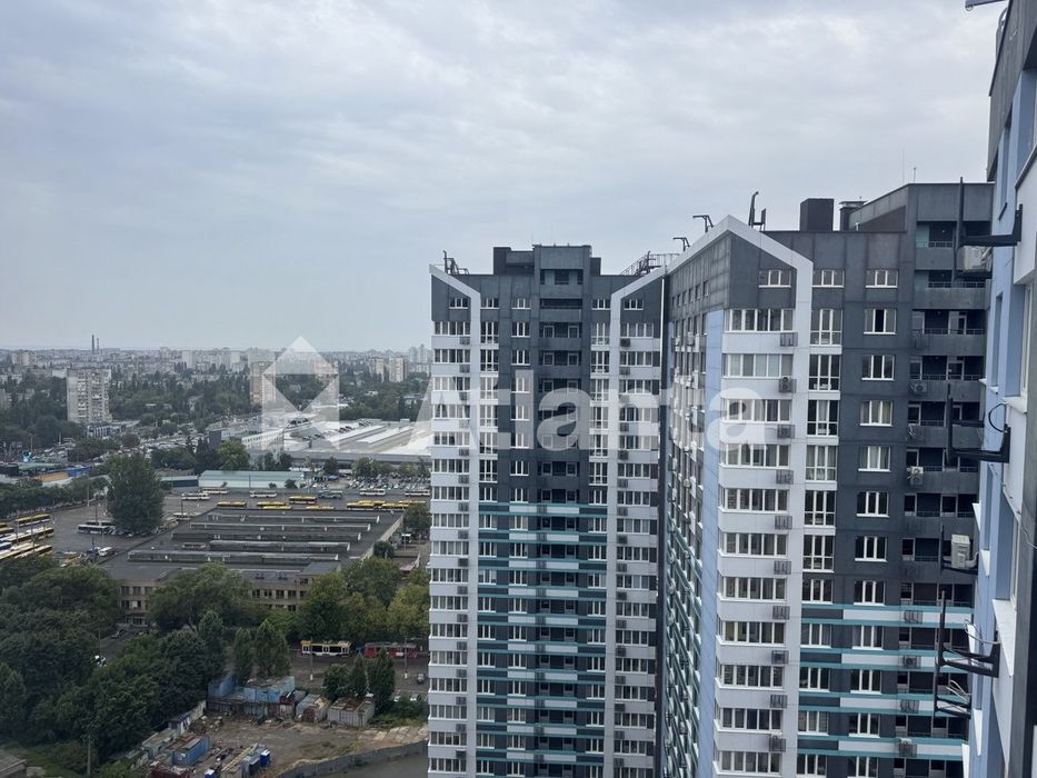 Продам квартиру ЖК "SKAY CITY"