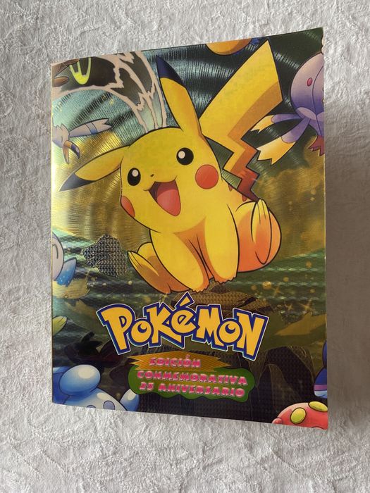 Binder holográfico Pokémon - 4 slots