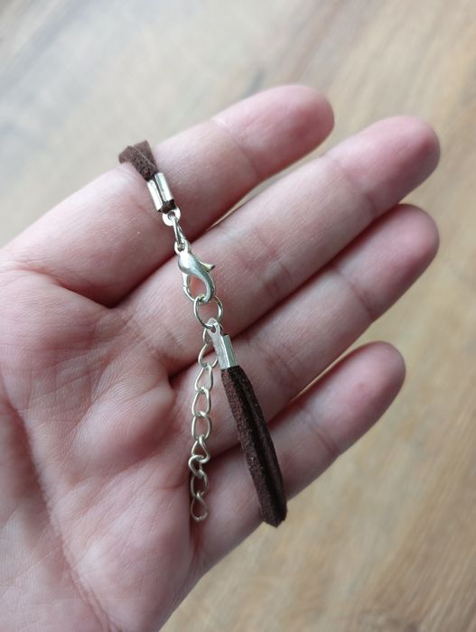 Bransoletka damska na rzemyku