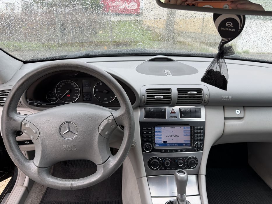 Mercedes C220 APENAS 154 MIL KMS
