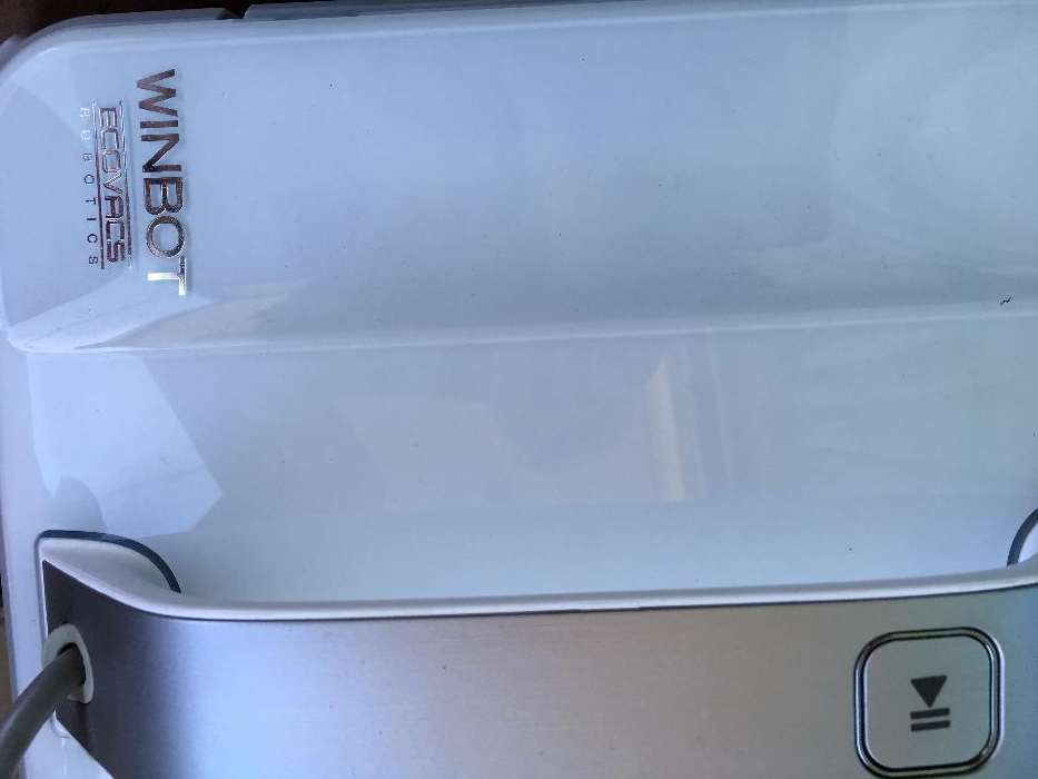 Máquina de Limpeza Vidros Ecovacs 850