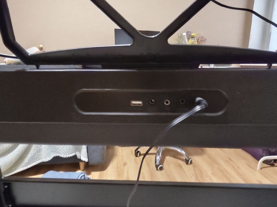 Keyboard Meike wraz ze stojakiem