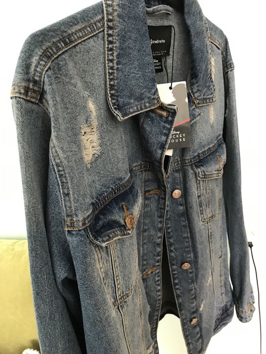 Джинсова куртка Stradivarius