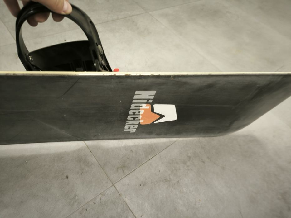 Deska snowboardowa Nidecker 153cm