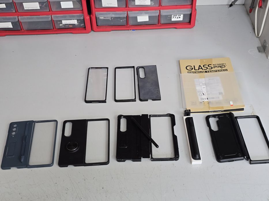 Чохли на Fold 4 і Fold 5