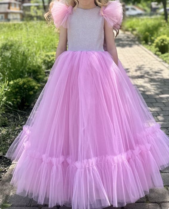 Випускна сукгя у садочок