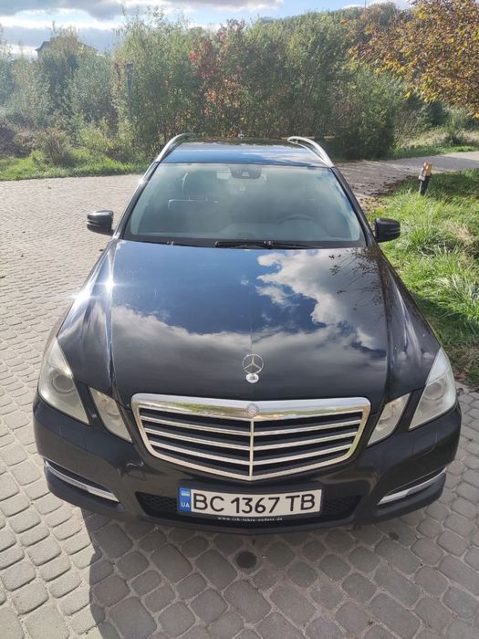 Продам Mercedes E200 2011р