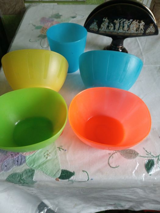 Шикарная посуда,,тарелочки, чашки, турки для кофе