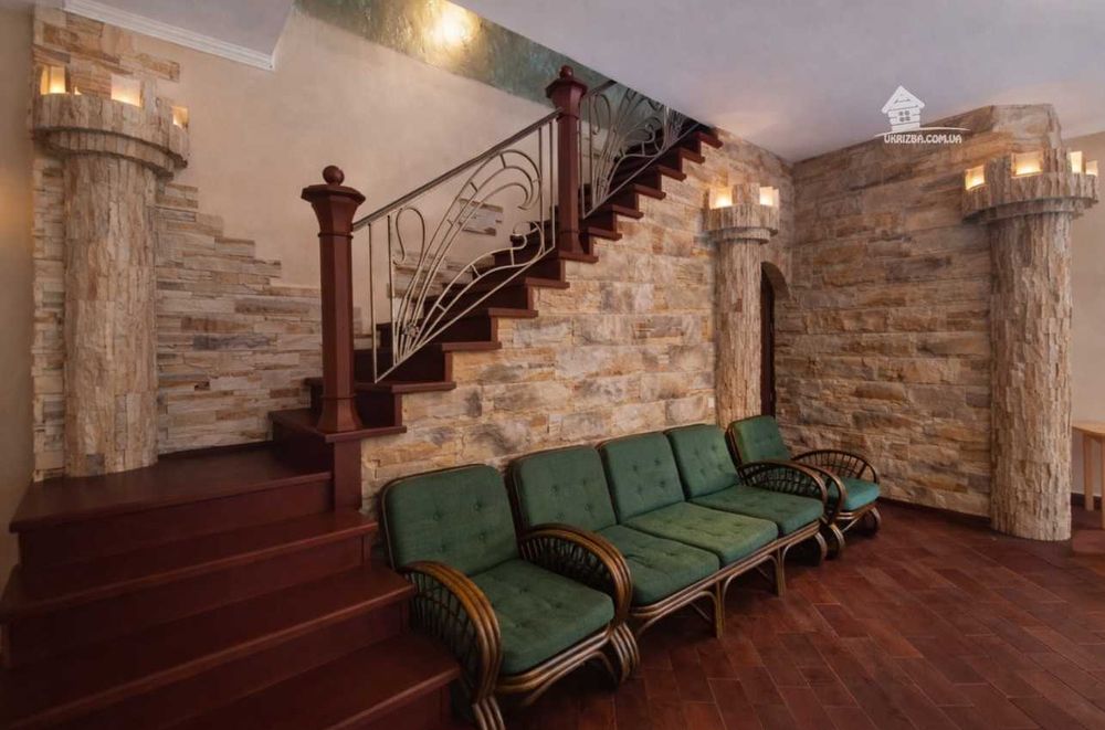 Посуточно. Баня, купель, беседка, бильярд, генератор. До 25 человек.