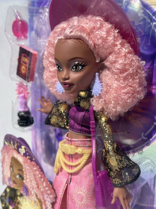 Лялька Monster High Moonspell Magic Rae Lumina Сонячна Відьма JMB91 Рей Люміна Монстер Хай Місячна Магія JNM26