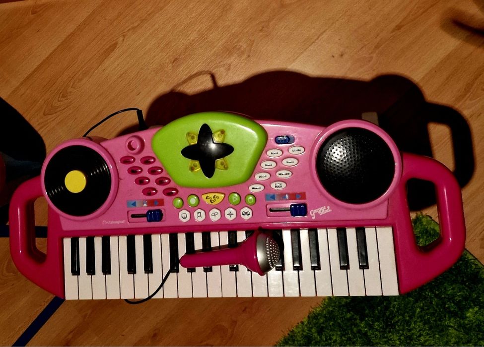 Teclado Eletrónico com Microfone para Crianças Garage Band.