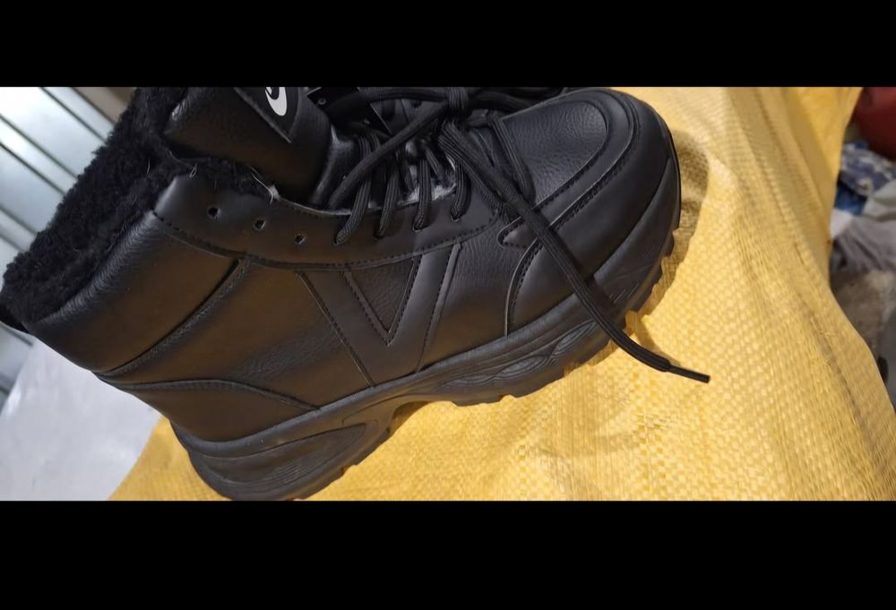Sprzedam zimowe adidasy ocieplane damskie