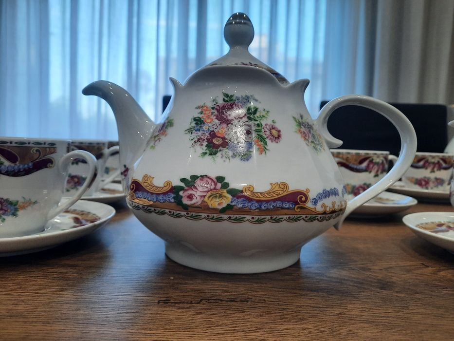 Limoges Dinner Set436854635271311366